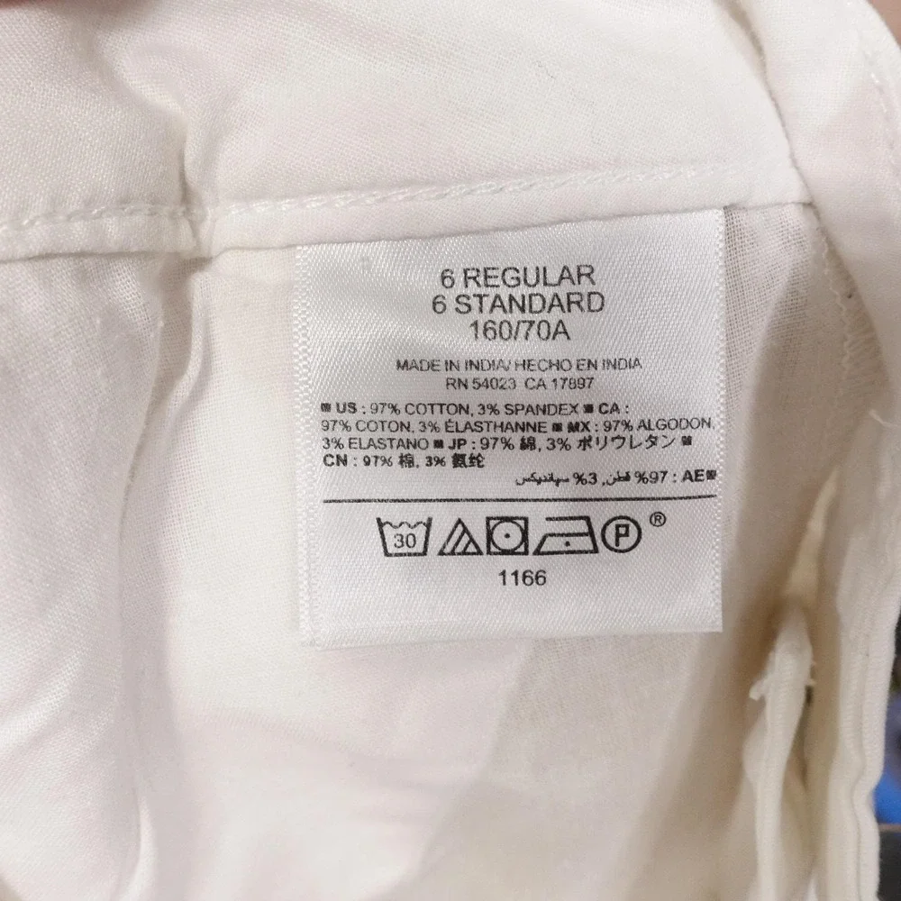 Old Navy Chino Shorts Womens Size 6 White Twill Stretch 34 Waist 6.5 Inseam‎